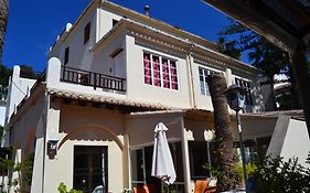 La Mimosa Guesthouse